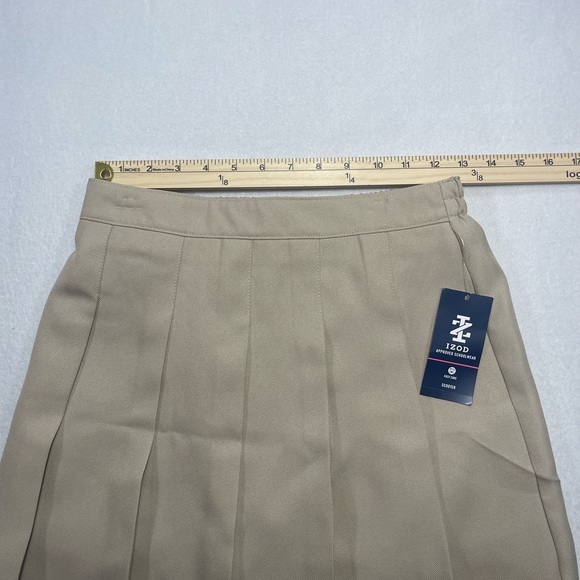 NWT preppy IZOD Skort  Girls Stretch Fabric Scooter Skirt Size 14 Tan - Picture 6 of 6